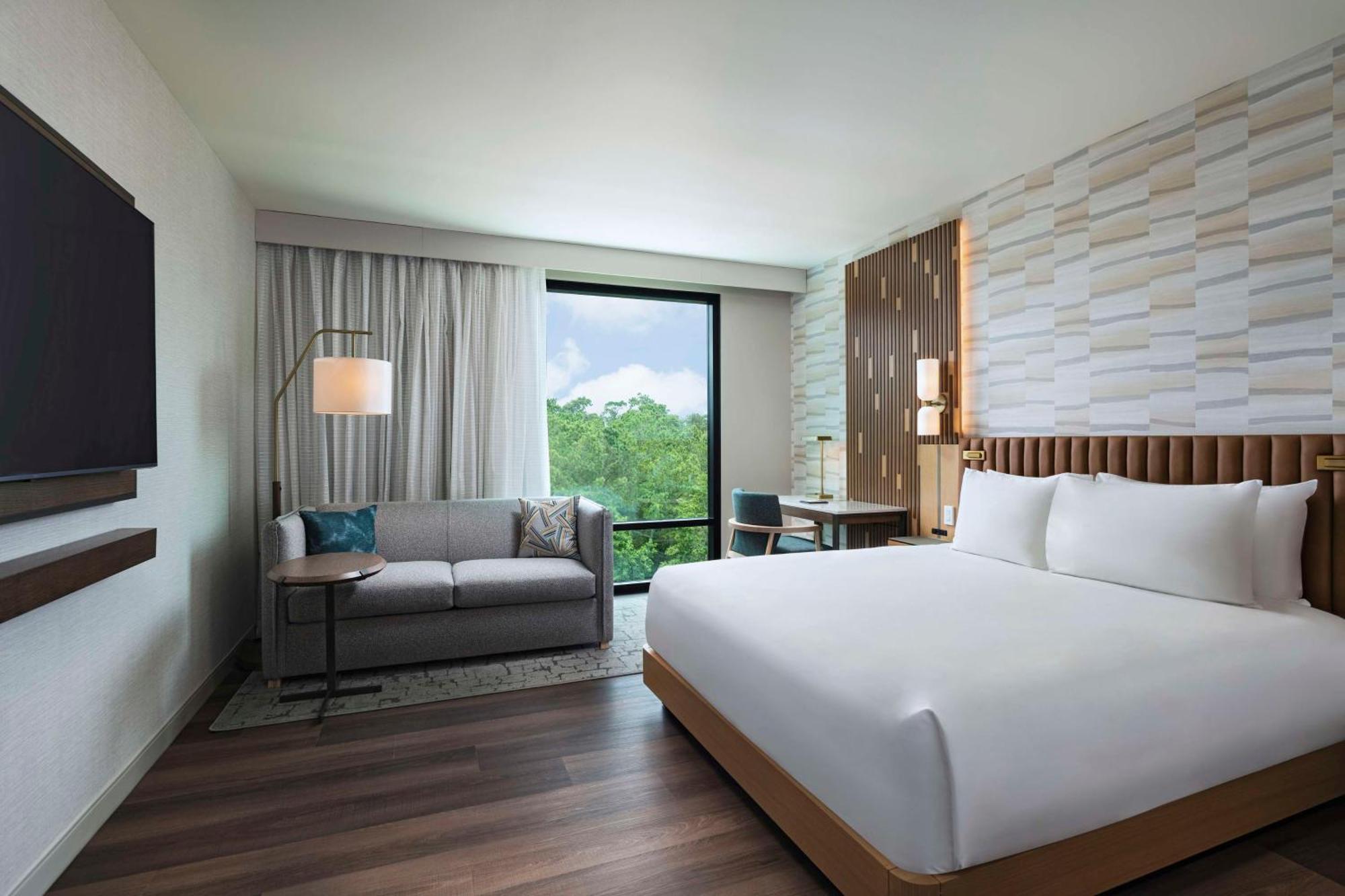 Hyatt Regency *